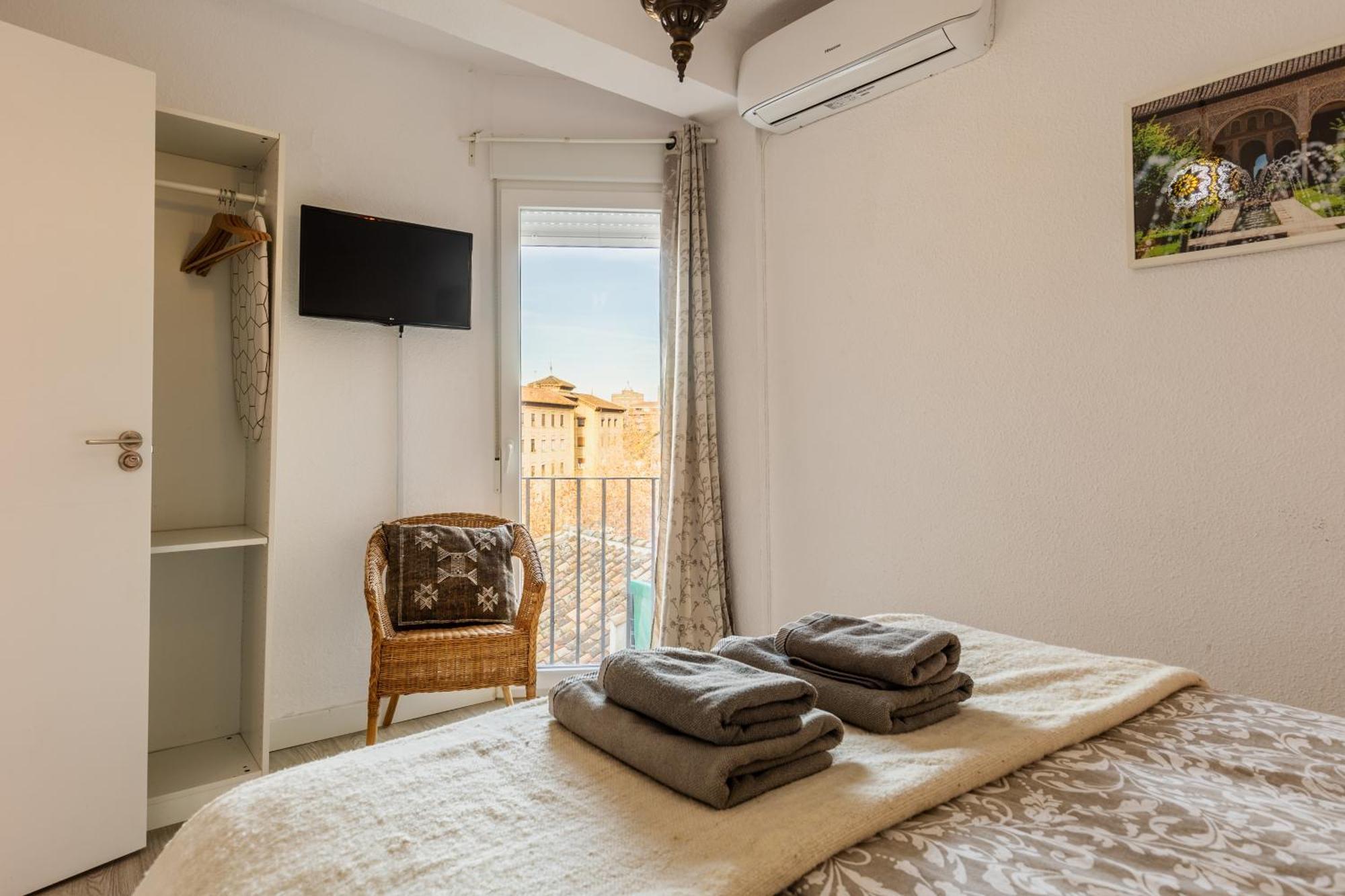 Ferienwohnung Piso Arco De Elvira Plaza Del Triunfo Granada Exterior foto